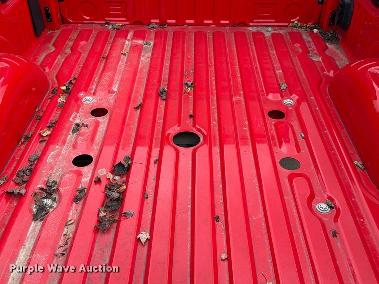 image for item FT8143 Ford Super Duty pickup bed