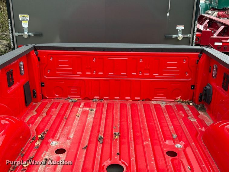image for item FT8143 Ford Super Duty pickup bed