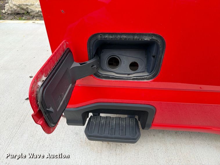 image for item FT8143 Ford Super Duty pickup bed