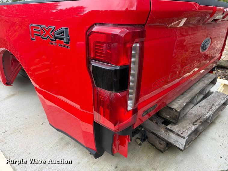 image for item FT8143 Ford Super Duty pickup bed