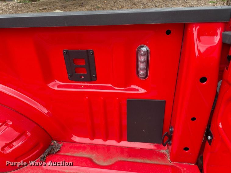 image for item FT8143 Ford Super Duty pickup bed