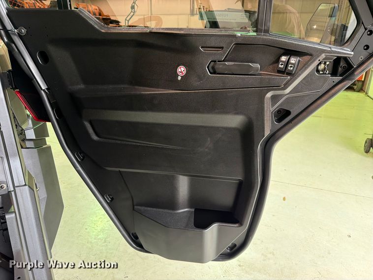image for item FU1054 2024 CanAm Defender 6x6 HD10 utility vehicle
