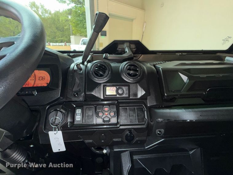image for item FU1054 2024 CanAm Defender 6x6 HD10 utility vehicle
