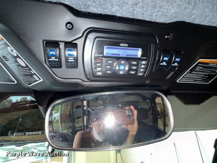 image for item FU1054 2024 CanAm Defender 6x6 HD10 utility vehicle