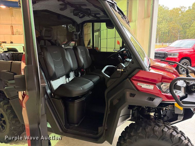 image for item FU1054 2024 CanAm Defender 6x6 HD10 utility vehicle