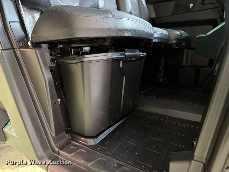 image for item FU1054 2024 CanAm Defender 6x6 HD10 utility vehicle
