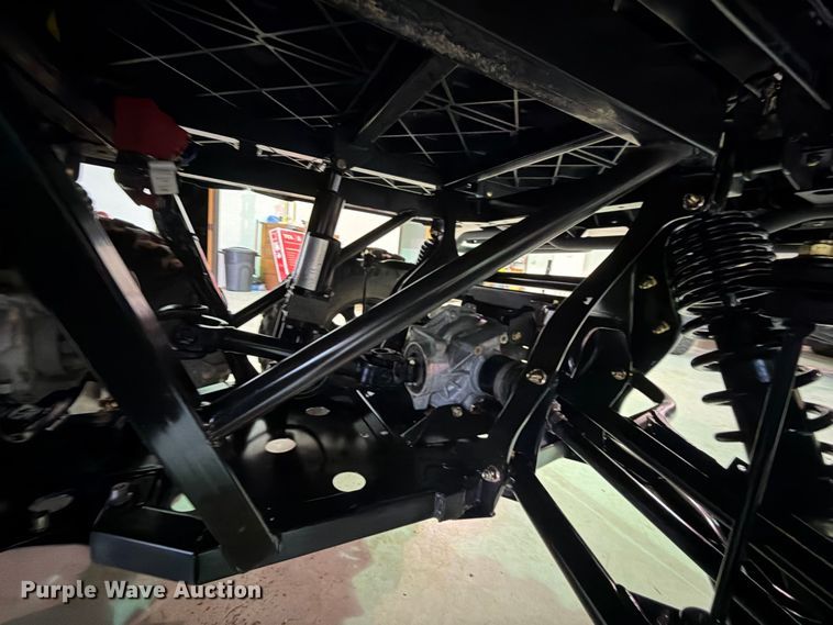 image for item FU1054 2024 CanAm Defender 6x6 HD10 utility vehicle