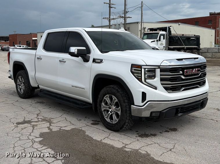 image for item FU4643 2023 GMC Sierra 1500 Crew Cab pickup truck