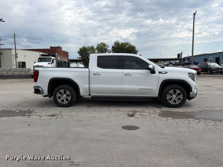 image for item FU4643 2023 GMC Sierra 1500 Crew Cab pickup truck