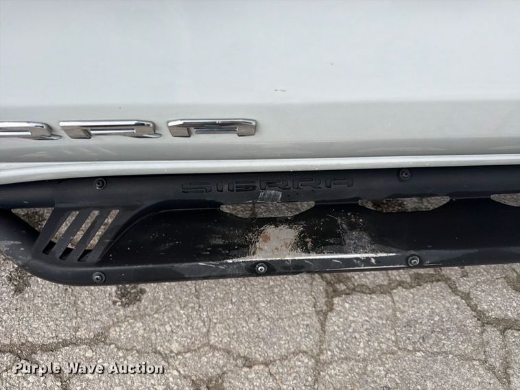 image for item FU4643 2023 GMC Sierra 1500 Crew Cab pickup truck