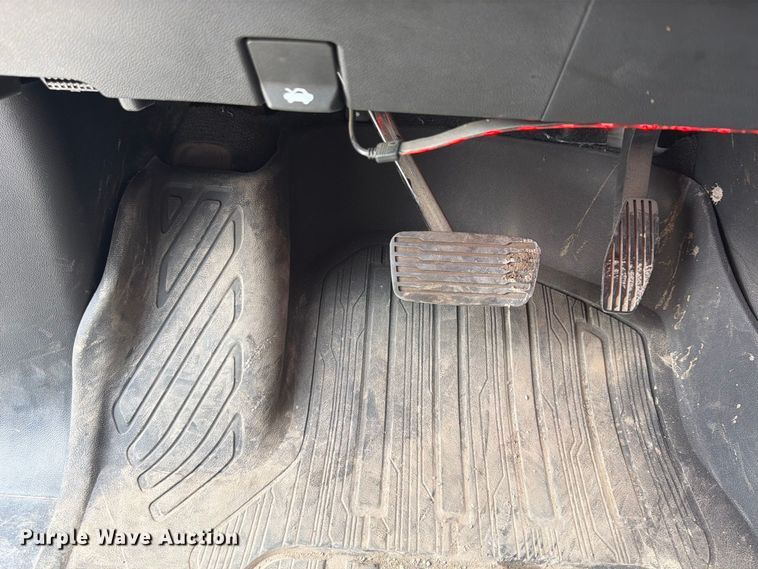 image for item FU4643 2023 GMC Sierra 1500 Crew Cab pickup truck