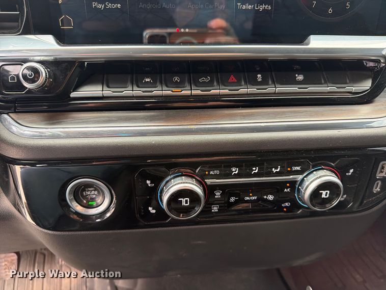image for item FU4643 2023 GMC Sierra 1500 Crew Cab pickup truck