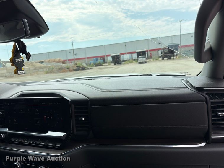 image for item FU4643 2023 GMC Sierra 1500 Crew Cab pickup truck