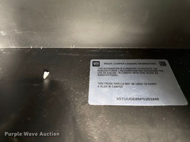 image for item FU4643 2023 GMC Sierra 1500 Crew Cab pickup truck