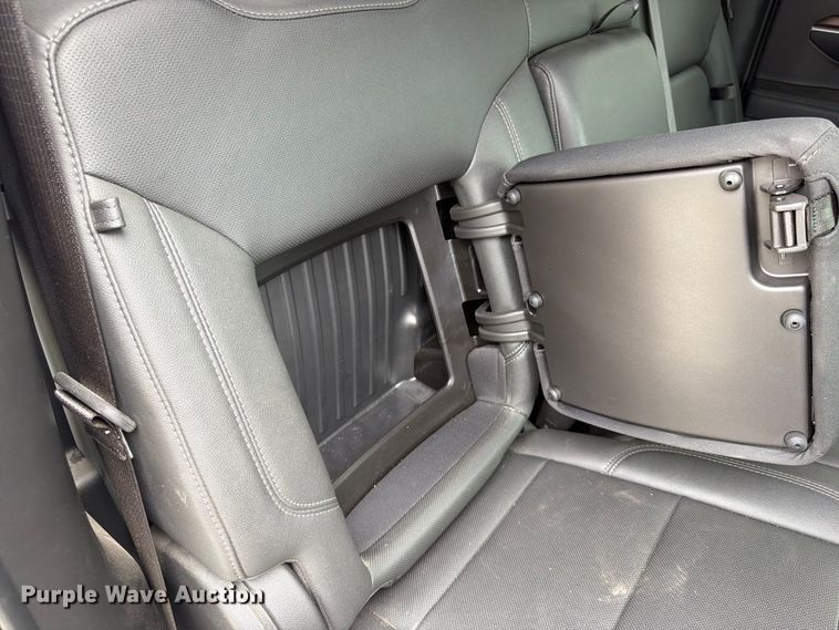 image for item FU4643 2023 GMC Sierra 1500 Crew Cab pickup truck