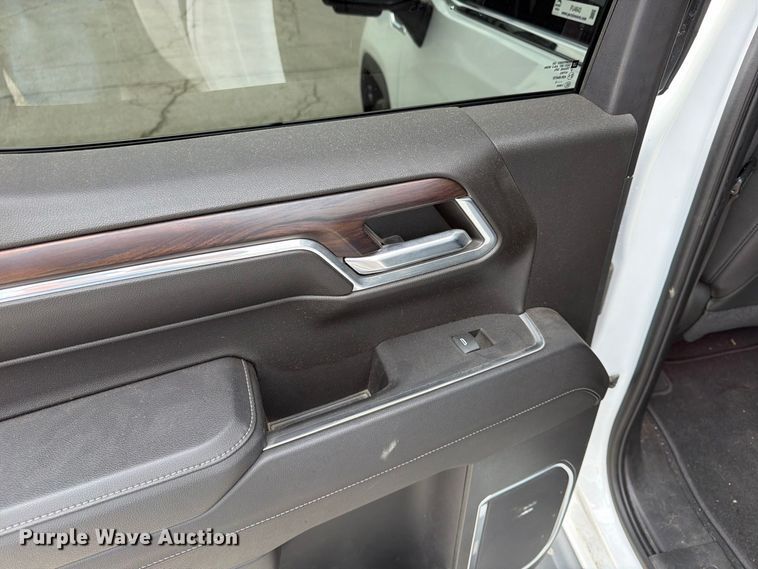image for item FU4643 2023 GMC Sierra 1500 Crew Cab pickup truck