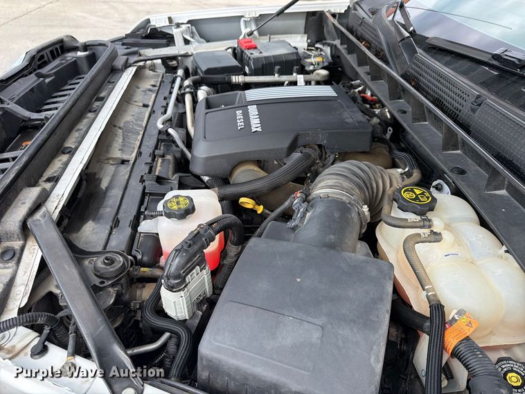 image for item FU4643 2023 GMC Sierra 1500 Crew Cab pickup truck