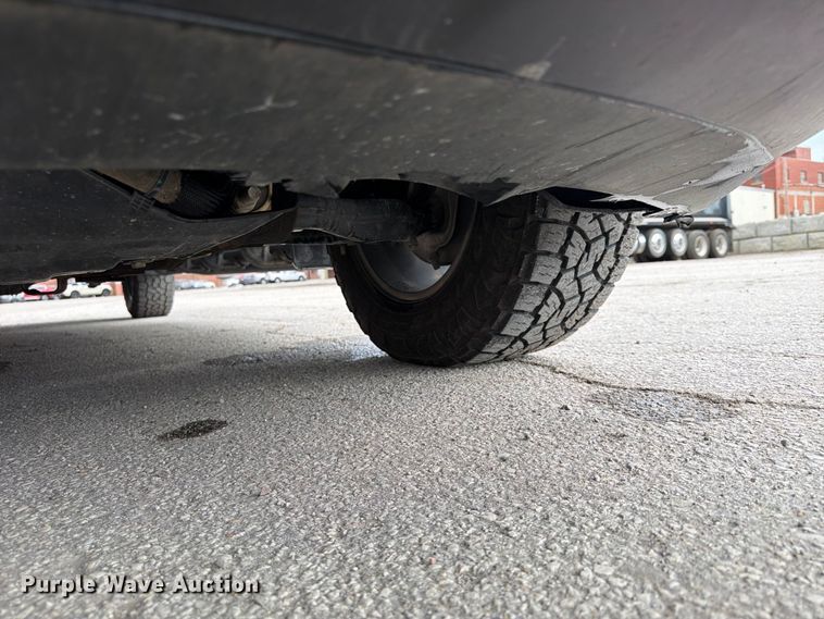 image for item FU4643 2023 GMC Sierra 1500 Crew Cab pickup truck