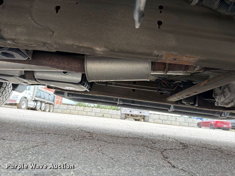 image for item FU4643 2023 GMC Sierra 1500 Crew Cab pickup truck