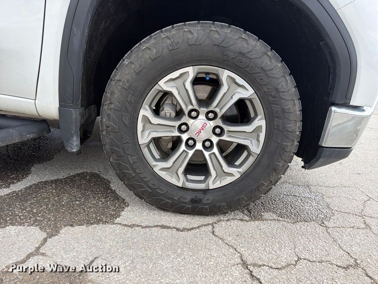 image for item FU4643 2023 GMC Sierra 1500 Crew Cab pickup truck