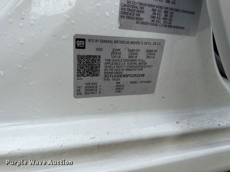 image for item FU4643 2023 GMC Sierra 1500 Crew Cab pickup truck