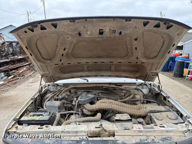 image for item FU4698 1996 Ford F350 flatbed pickup truck
