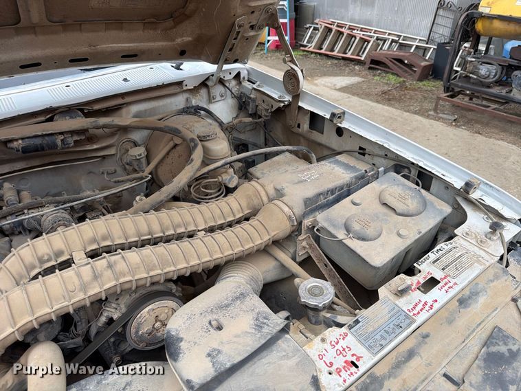 image for item FU4698 1996 Ford F350 flatbed pickup truck