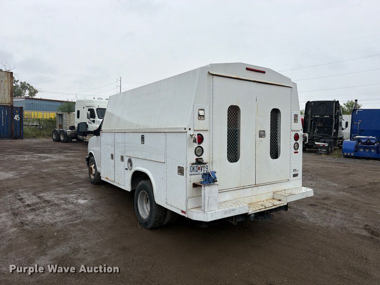 image for item FU4725 2012 Chevrolet Express 3500 utility van