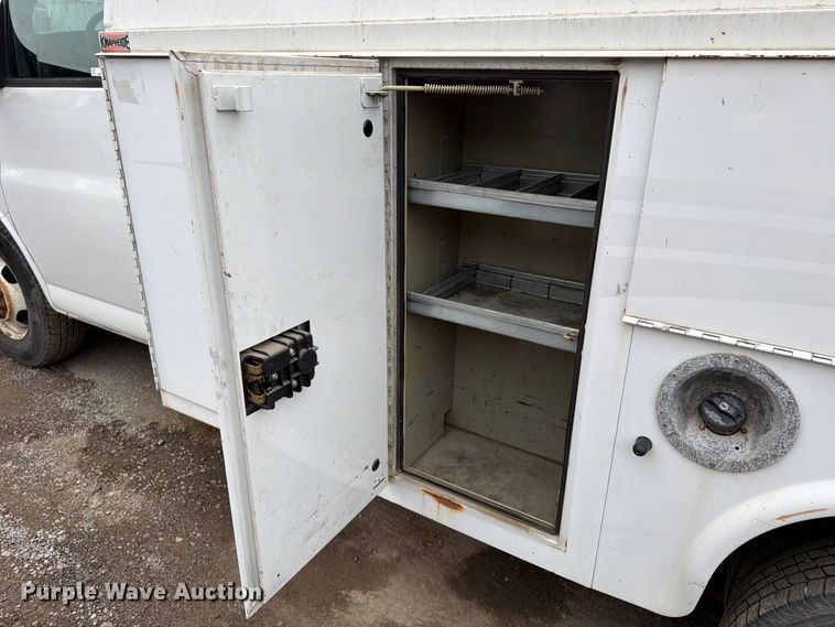 image for item FU4725 2012 Chevrolet Express 3500 utility van
