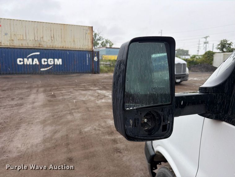 image for item FU4725 2012 Chevrolet Express 3500 utility van