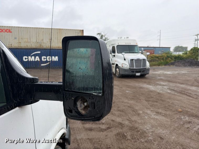 image for item FU4725 2012 Chevrolet Express 3500 utility van