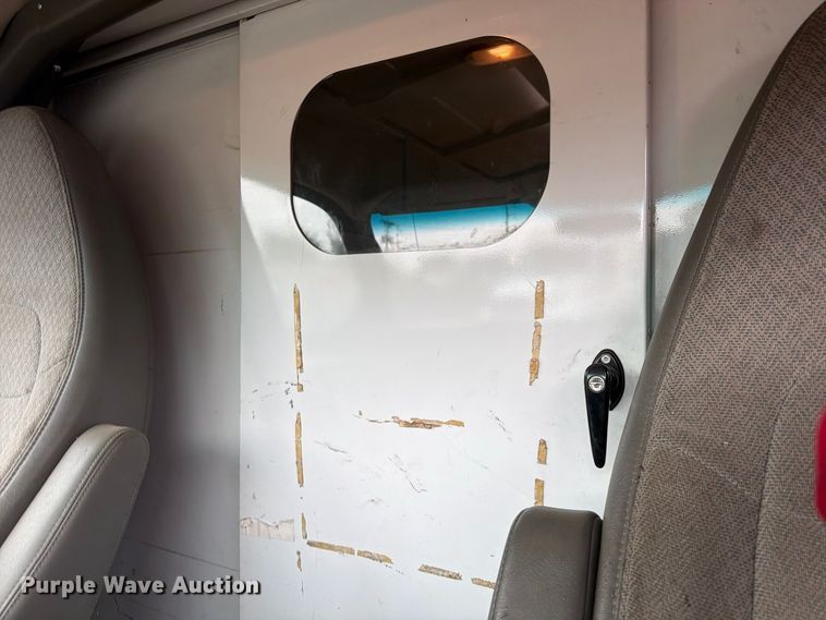 image for item FU4725 2012 Chevrolet Express 3500 utility van
