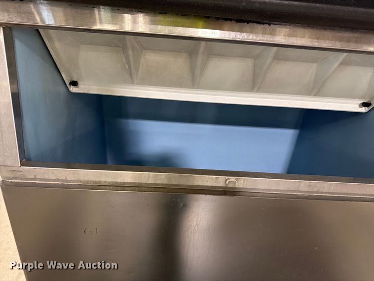 image for item FU4749 Hoshizaki KM-660MAJ ice maker