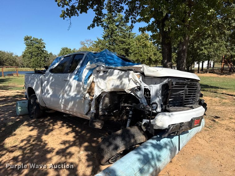 image for item FV2004 2025 Chevrolet Silverado 1500 RST Crew Cab pickup truck