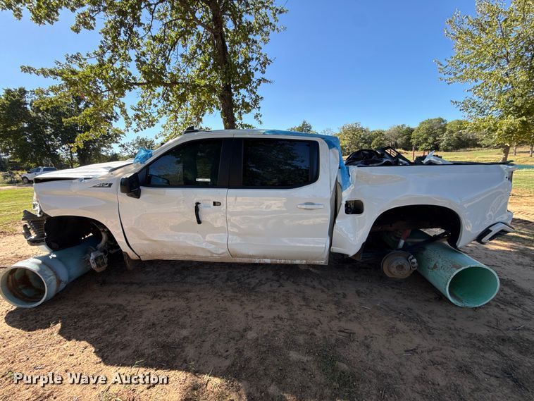 image for item FV2004 2025 Chevrolet Silverado 1500 RST Crew Cab pickup truck