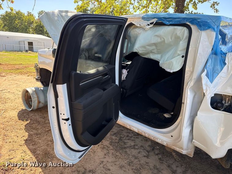 image for item FV2004 2025 Chevrolet Silverado 1500 RST Crew Cab pickup truck