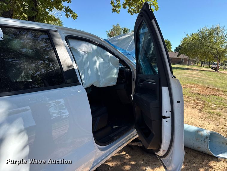 image for item FV2004 2025 Chevrolet Silverado 1500 RST Crew Cab pickup truck