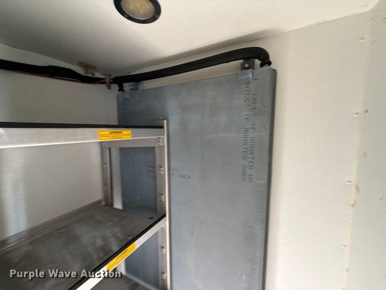 image for item FW3500 2016 Chevrolet Express 4500 box truck