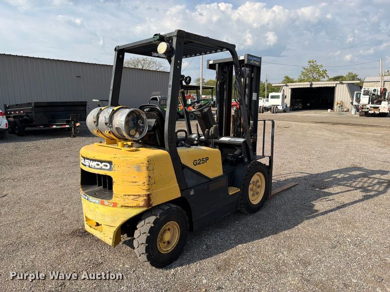 image for item FW3503 Daewoo G25P-3 forklift