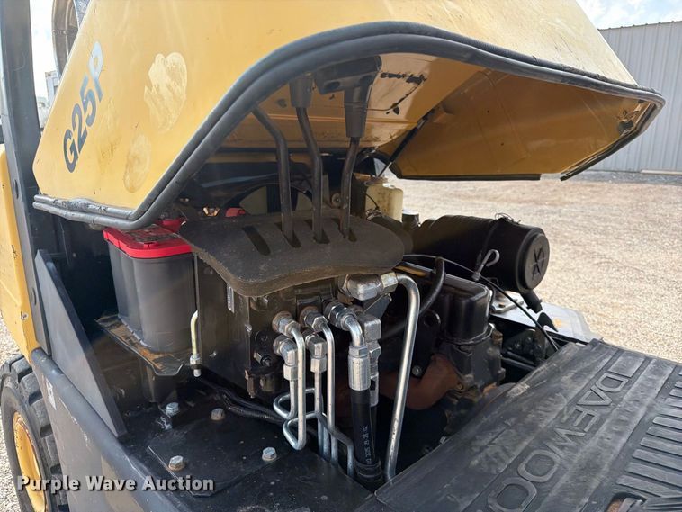 image for item FW3503 Daewoo G25P-3 forklift