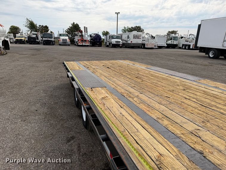 image for item FW3505 2020 PJ Trailers LS242 flatbed trailer