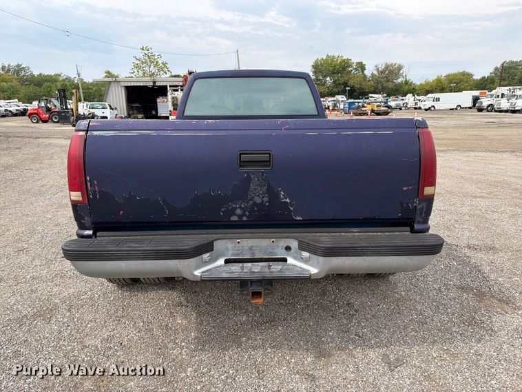 image for item FW3506 1993 Chevrolet C3500 Crew Cab pickup truck
