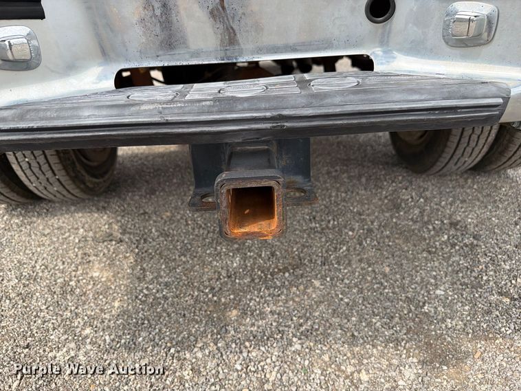 image for item FW3506 1993 Chevrolet C3500 Crew Cab pickup truck