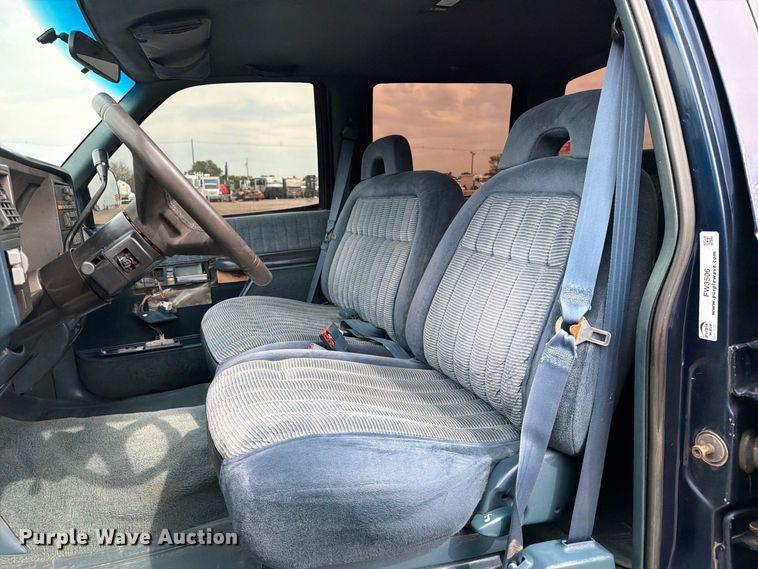 image for item FW3506 1993 Chevrolet C3500 Crew Cab pickup truck