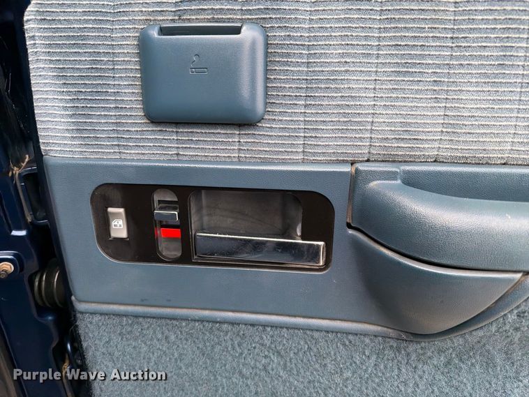 image for item FW3506 1993 Chevrolet C3500 Crew Cab pickup truck
