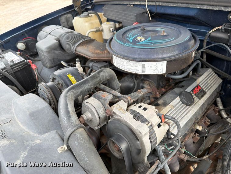 image for item FW3506 1993 Chevrolet C3500 Crew Cab pickup truck