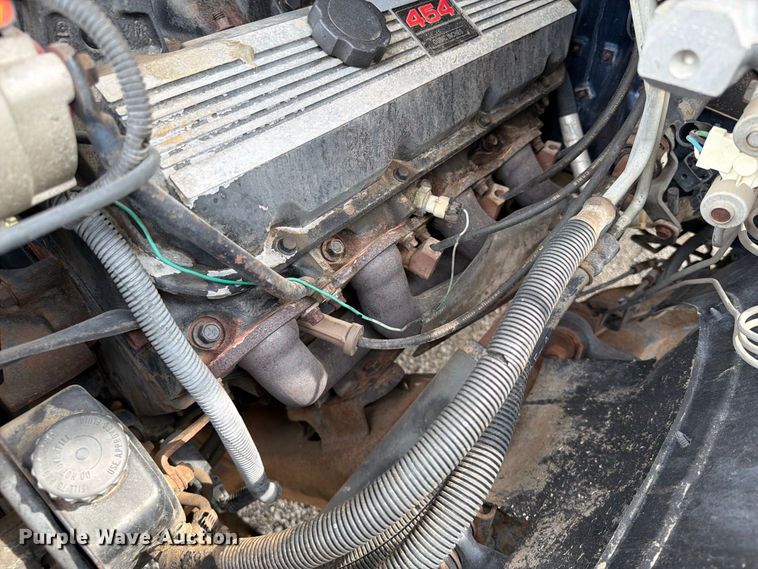 image for item FW3506 1993 Chevrolet C3500 Crew Cab pickup truck