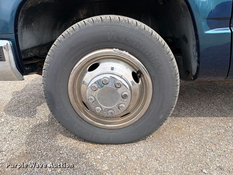 image for item FW3506 1993 Chevrolet C3500 Crew Cab pickup truck