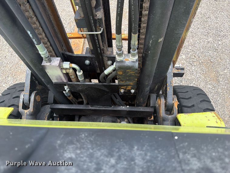image for item FW3510 Clark CGP25 forklift