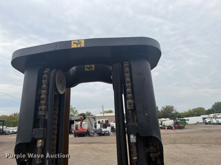 image for item FW3510 Clark CGP25 forklift